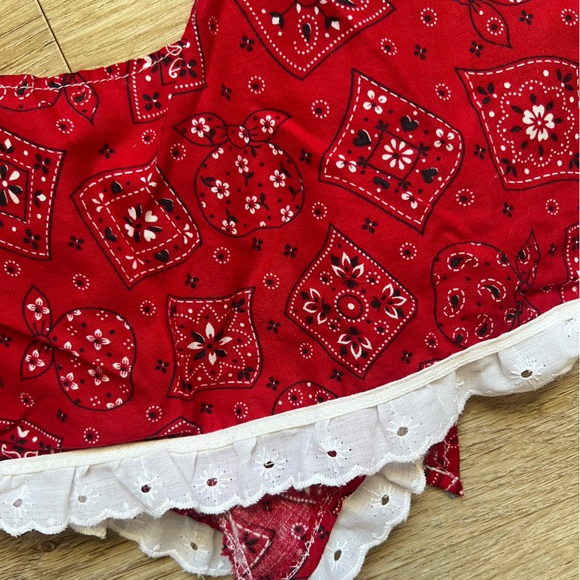 Vintage Ruffle Trim Bandana Collar - Picture 4 of 4